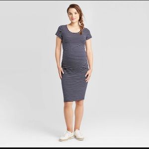 Navy/white maternity dress